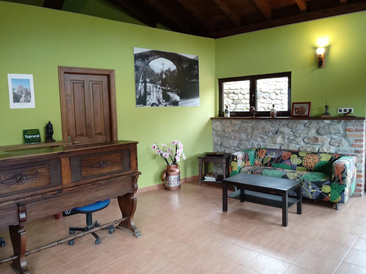 Albergue La Posada Onís Exteriér fotografie